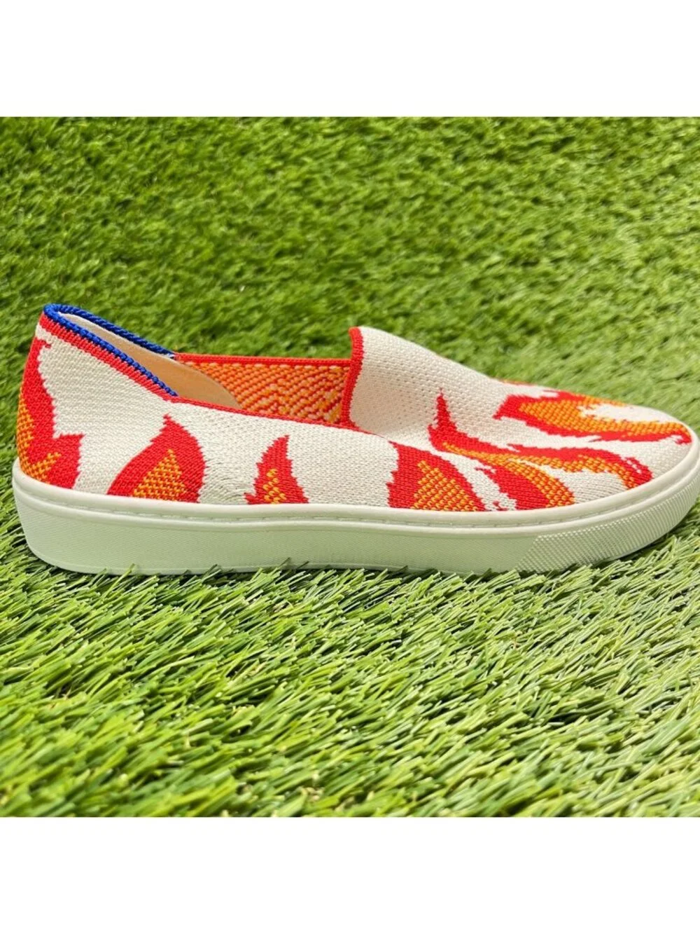 Rothy's The Kids Flame Fire Boys Size 2Y White Red Casual Slip On Flats Shoes